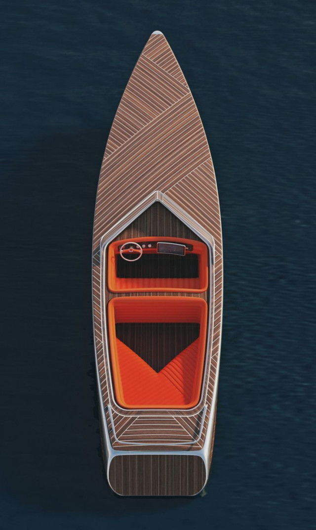 Супер дизайнерское решение по укладке натурального тика на яхту